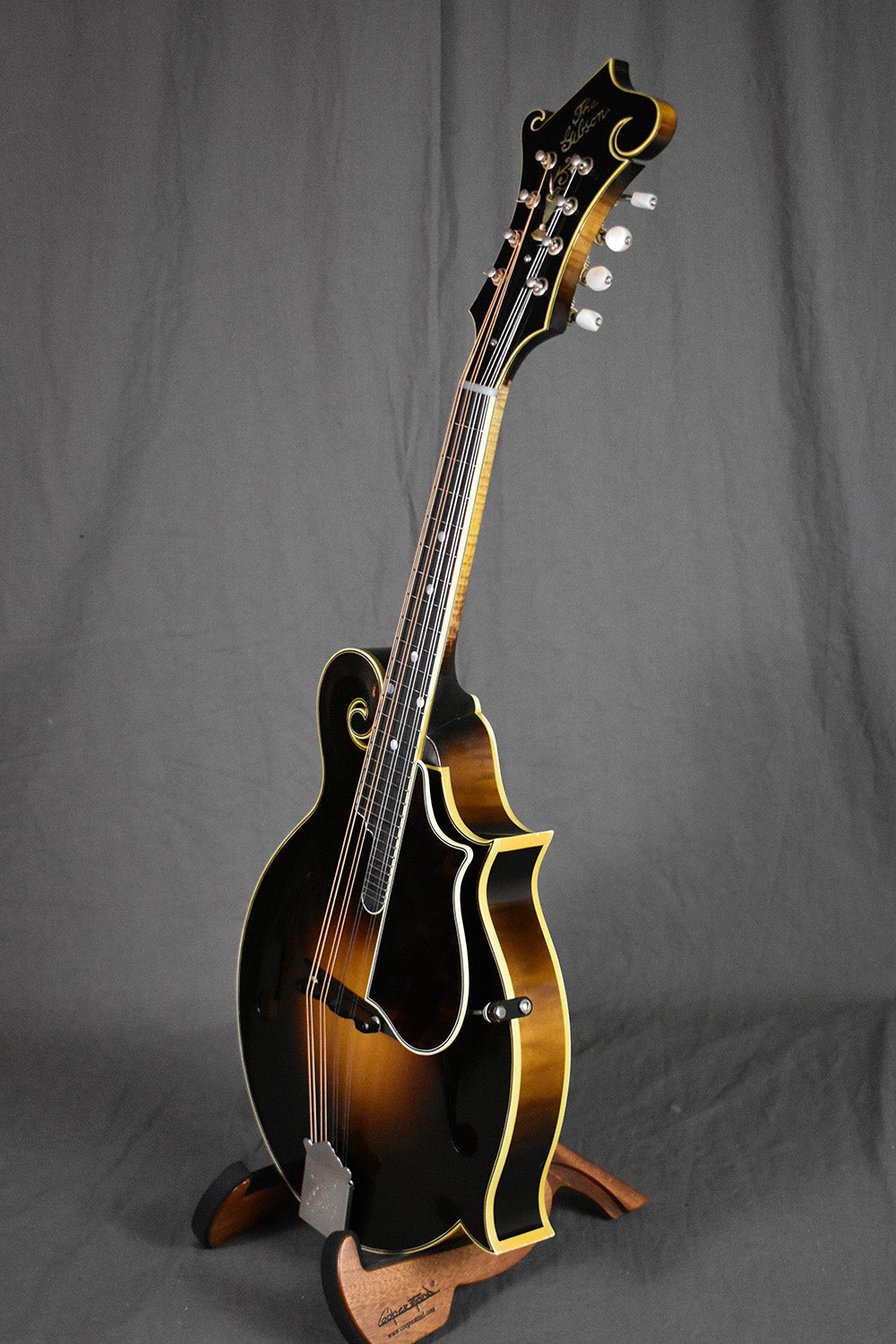 2002 Gibson F-5 Master Model signed by Charlie Derrington