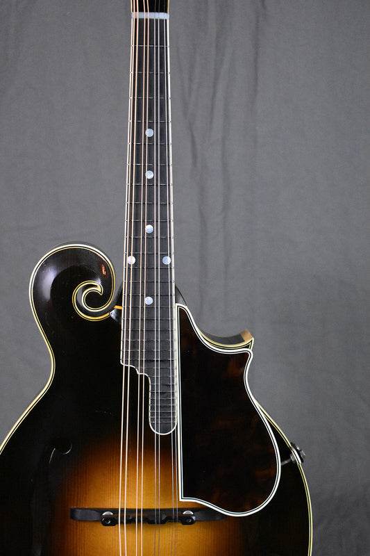 2002 Gibson F-5 Master Model signed by Charlie Derrington