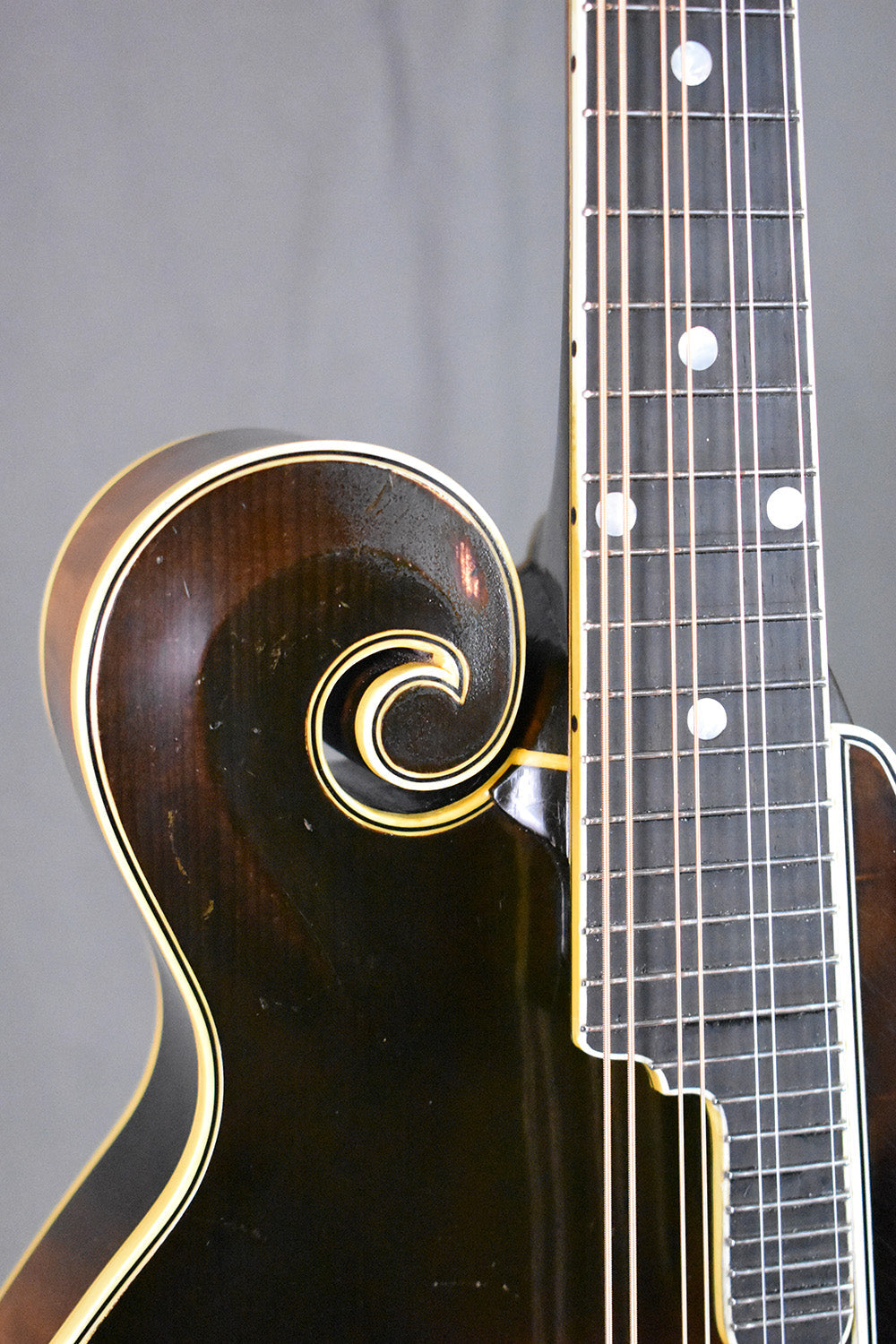 2002 Gibson F-5 Master Model signed by Charlie Derrington