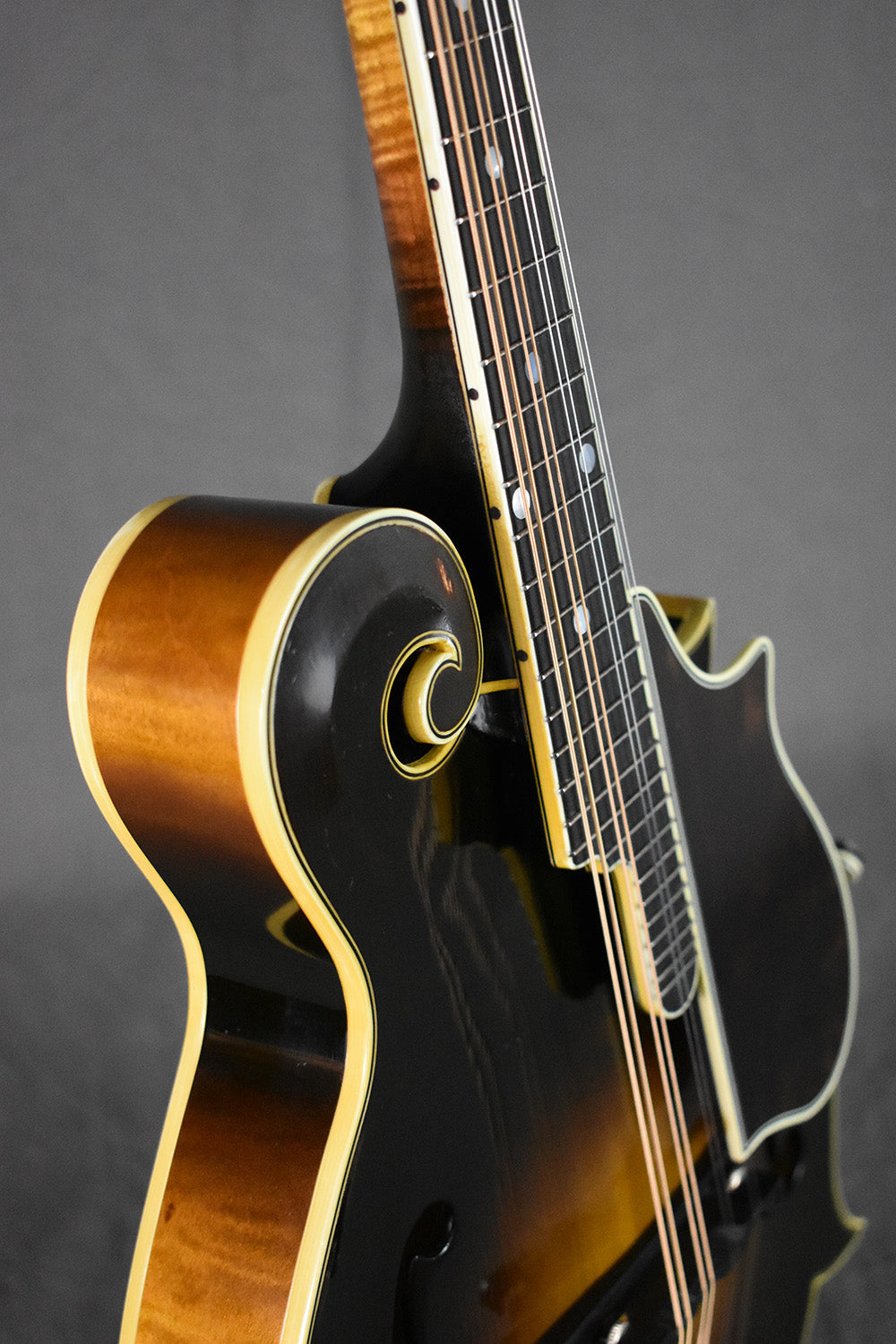 2002 Gibson F-5 Master Model signed by Charlie Derrington