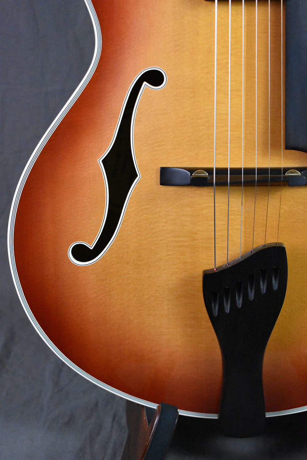 2004 Buscarino Monarch