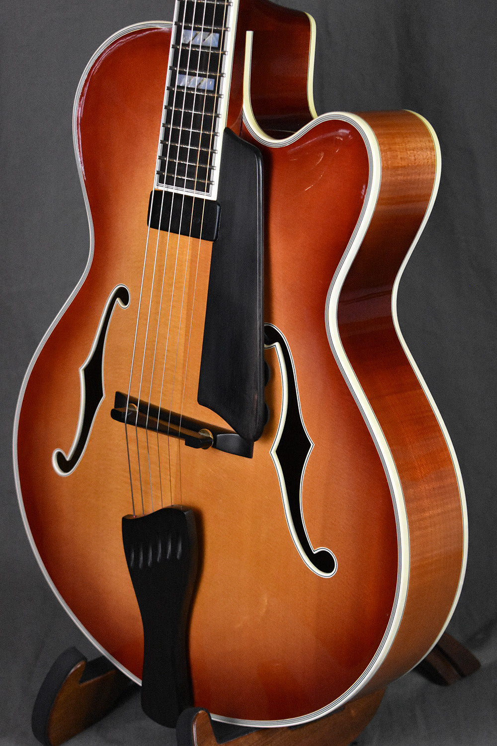 2004 Buscarino Monarch