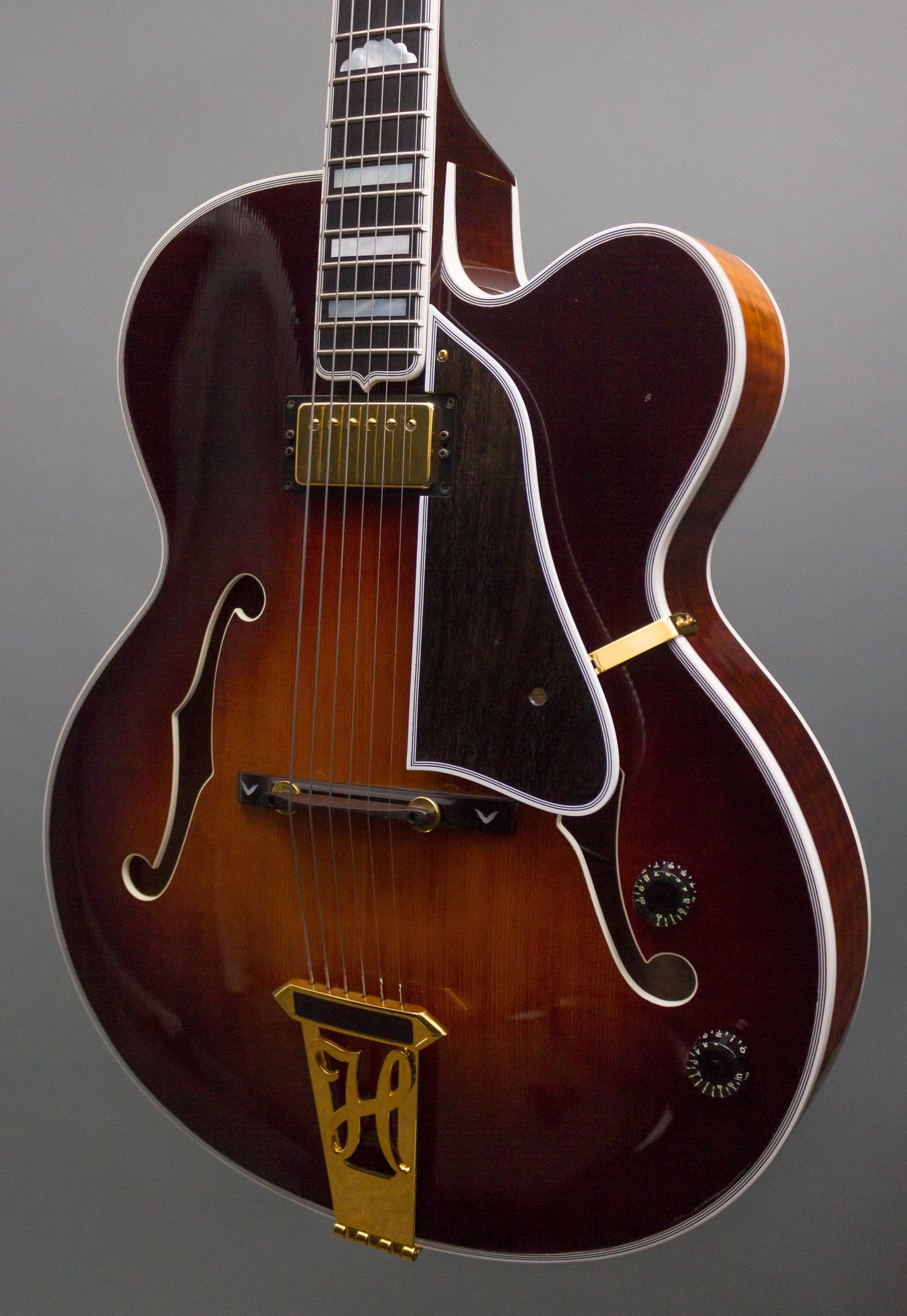 Heritage Electric Guitars - 2005 Golden Eagle Used