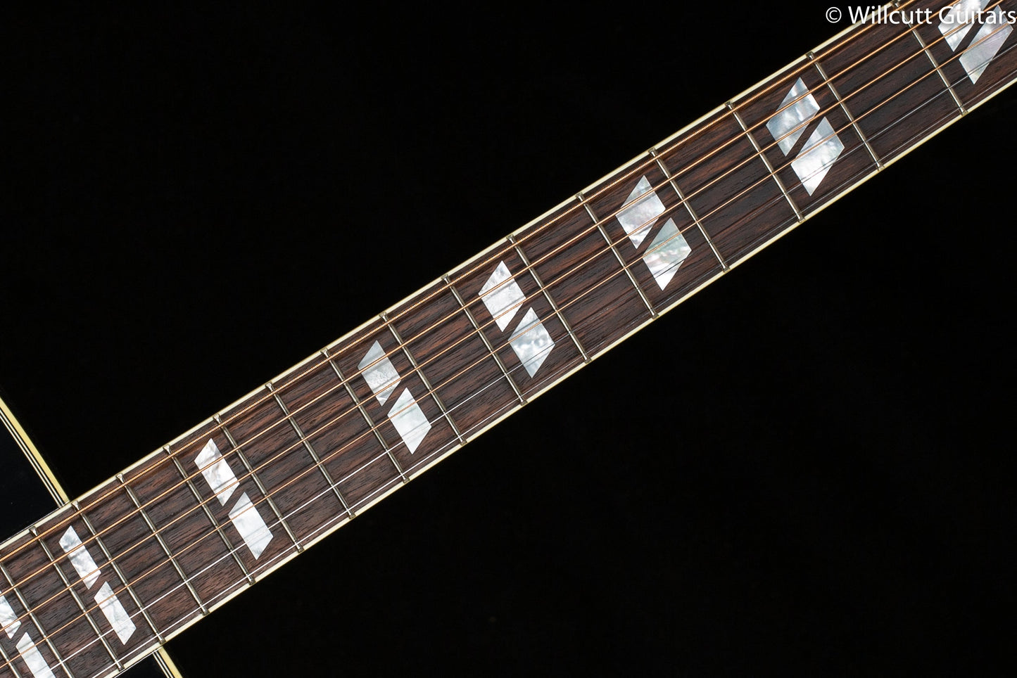 Gibson Elvis Dove Ebony
