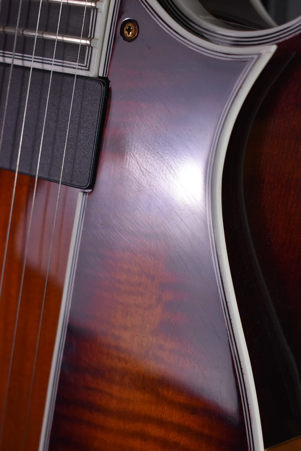 2010 Heritage Sweet 16 Almond Sunburst