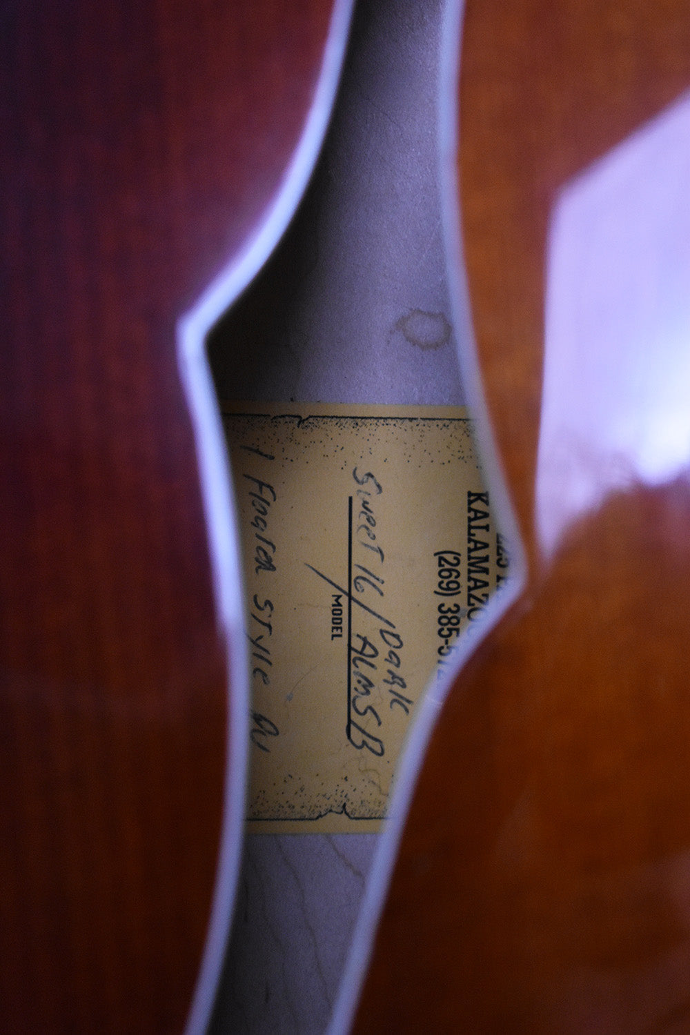 2010 Heritage Sweet 16 Almond Sunburst