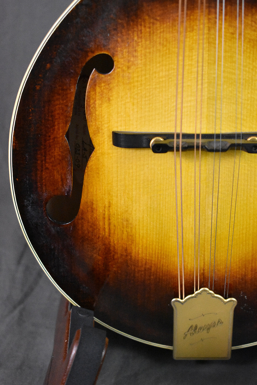 2011 Aleyas LA-5 Mandolin