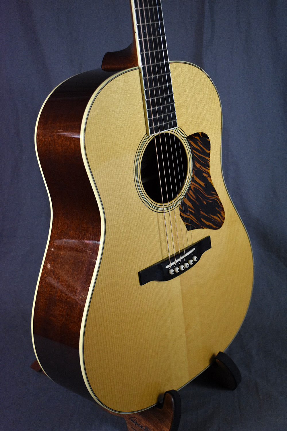 2011 Bourgeois Slope D / Short Scale