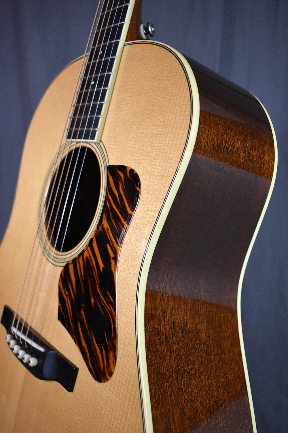 2011 Bourgeois Slope D / Short Scale