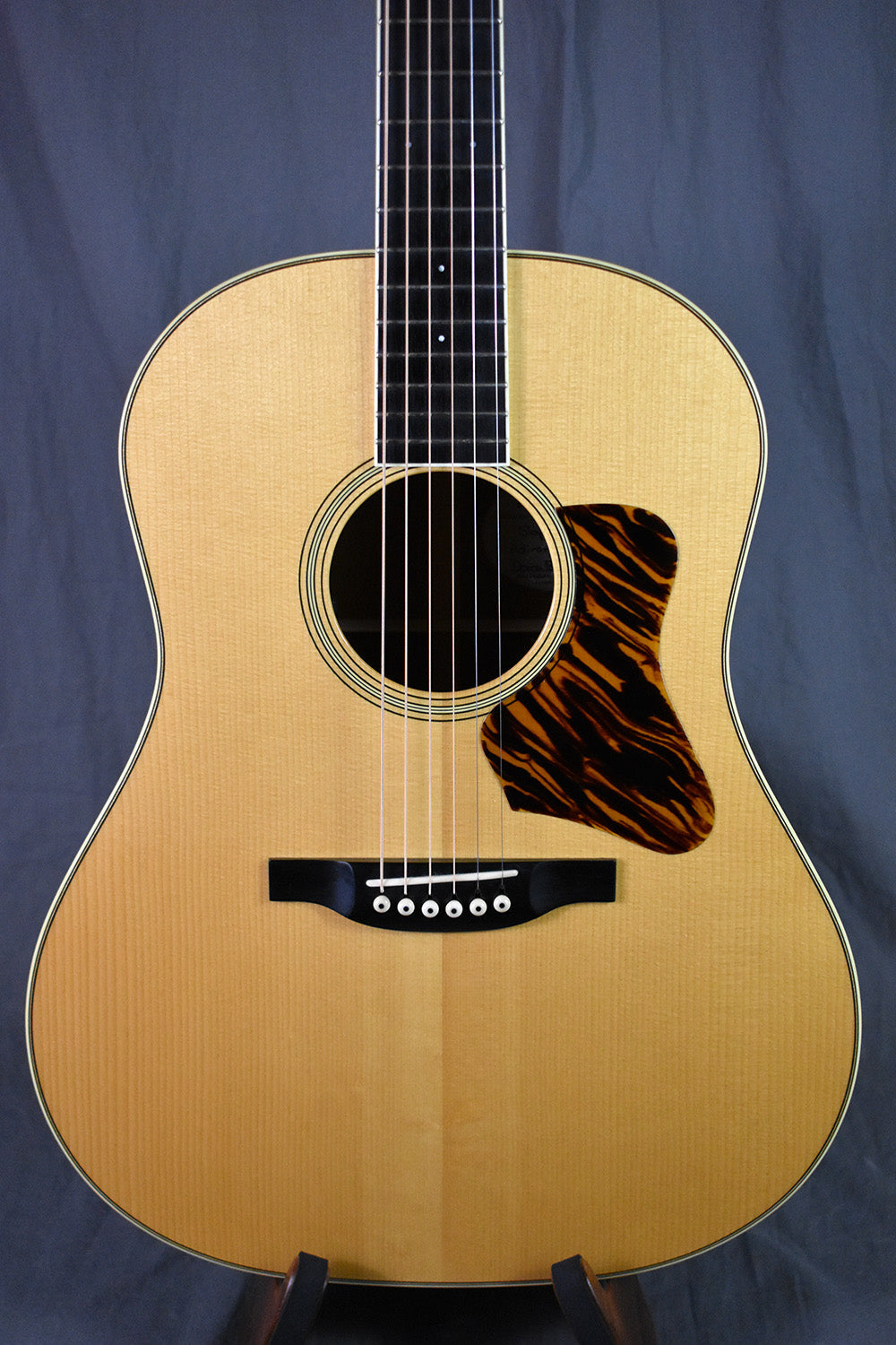 2011 Bourgeois Slope D / Short Scale