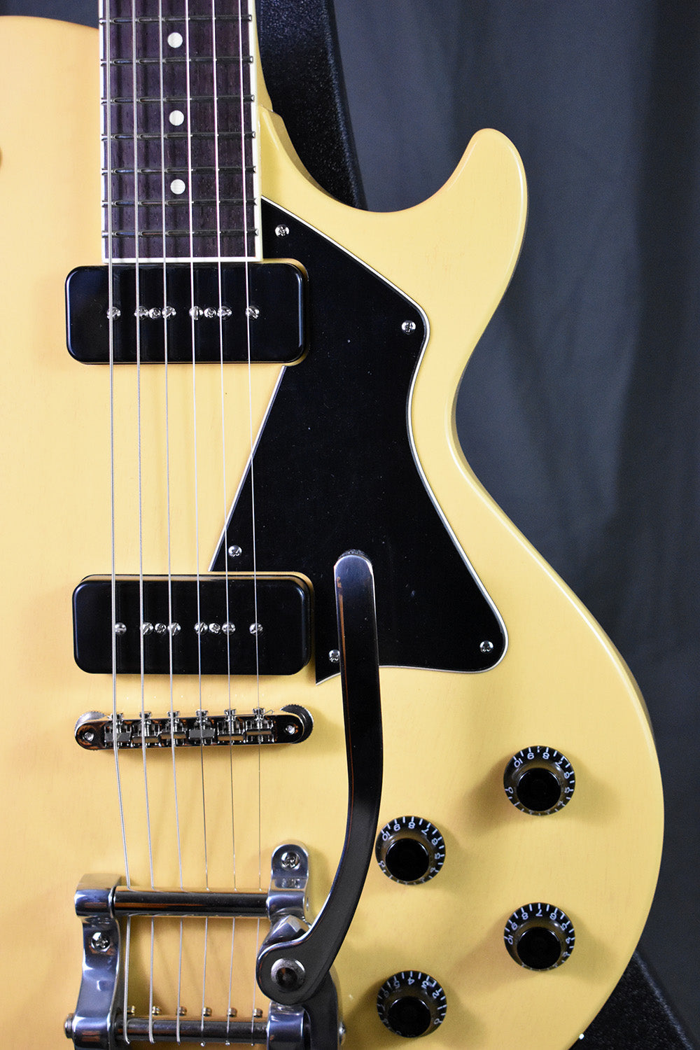 Collings 290 TV Yellow w/ Bigsby