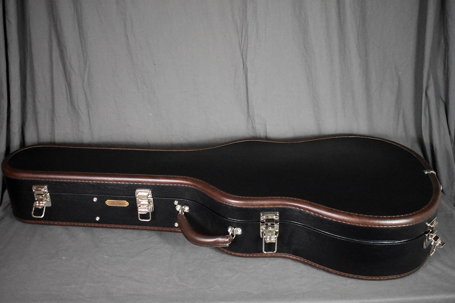 2018 Santa Cruz OM Grand w/ "Telluride Valley" Scrimshaw and Bearclaw Spruce