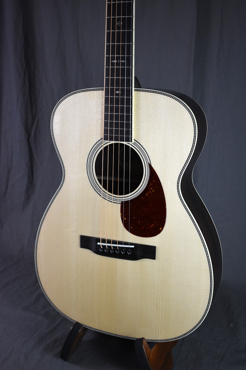 Collings 002H G 14-Fret w/ 42-Style Snowflake inlay