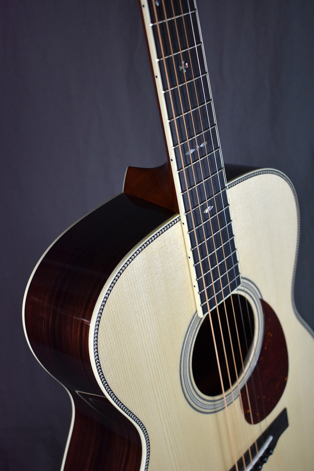 Collings 002H G 14-Fret w/ 42-Style Snowflake inlay