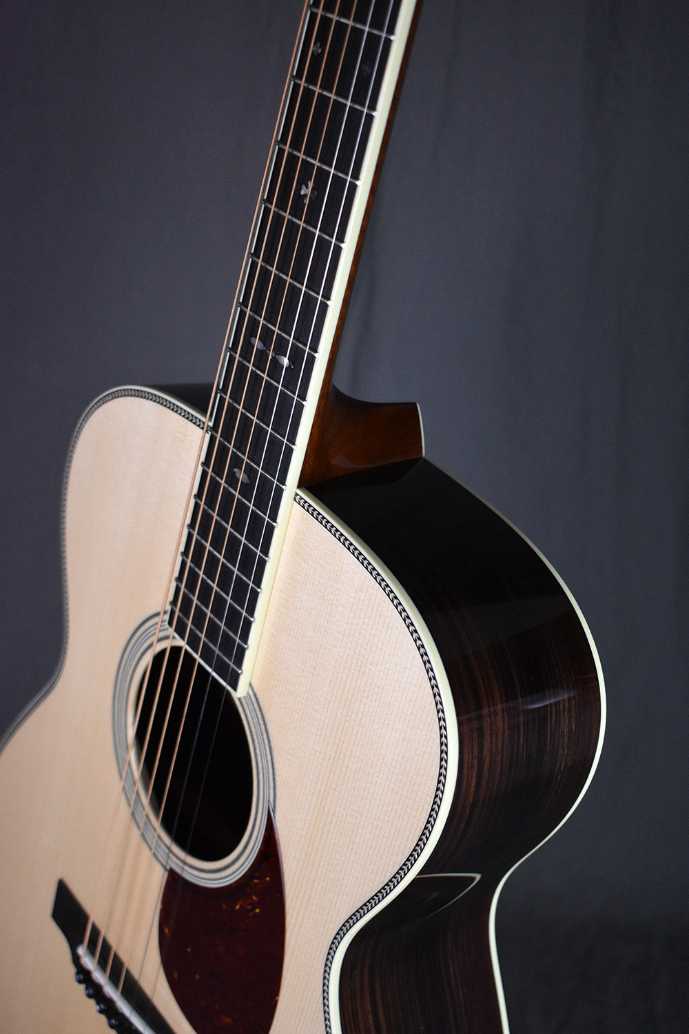Collings 002H G 14-Fret w/ 42-Style Snowflake inlay
