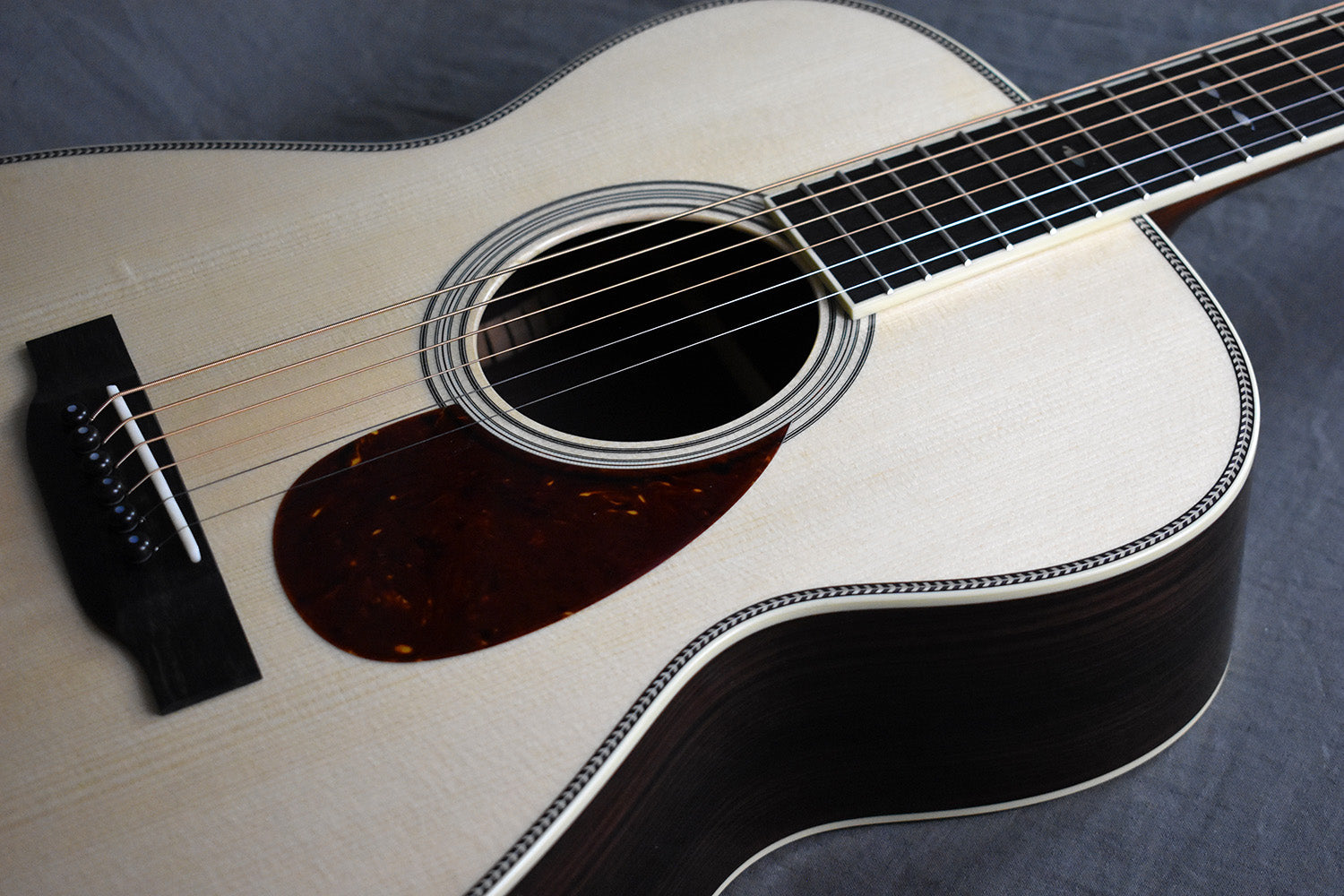 Collings 002H G 14-Fret w/ 42-Style Snowflake inlay