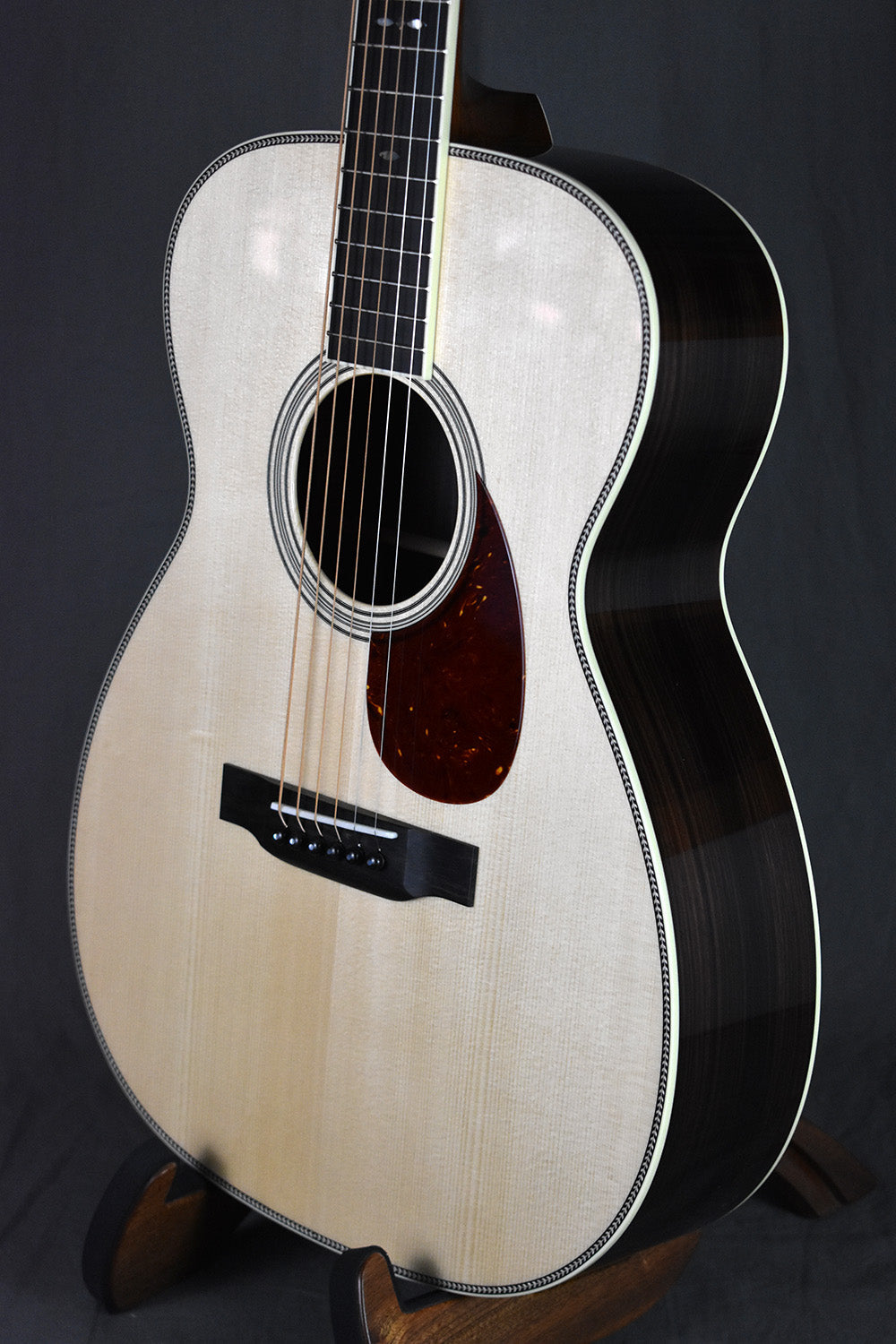 Collings 002H G 14-Fret w/ 42-Style Snowflake inlay