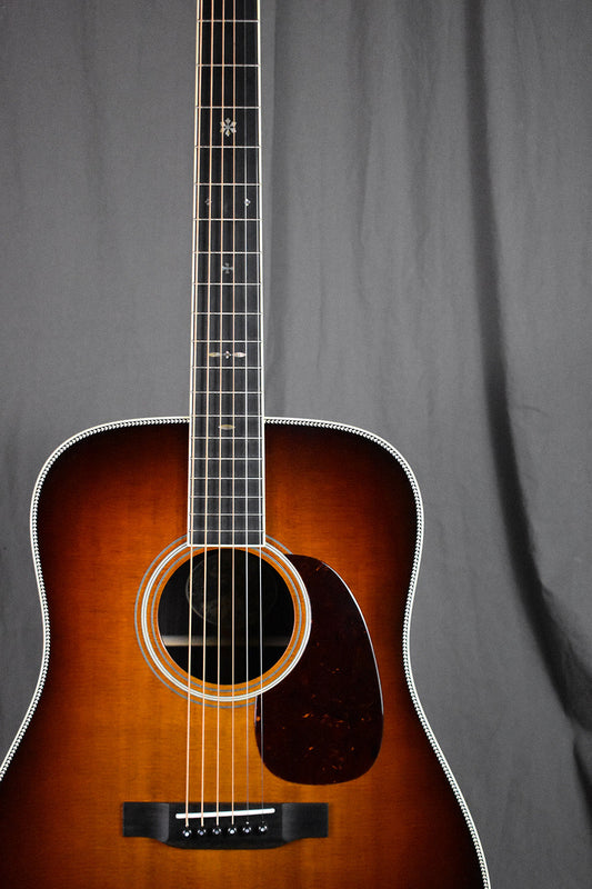 Collings D2H Baked Sitka Sunburst w/ 42-Style Snowflakes