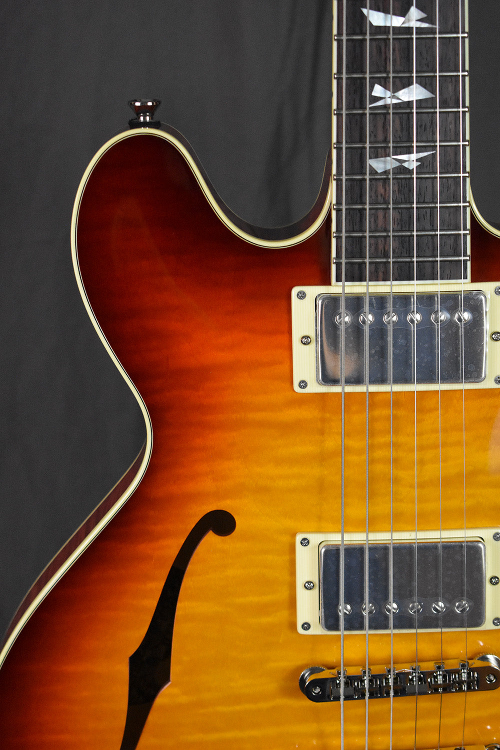 Collings I-35 LC Deluxe Broken Glass w/ ThroBaks