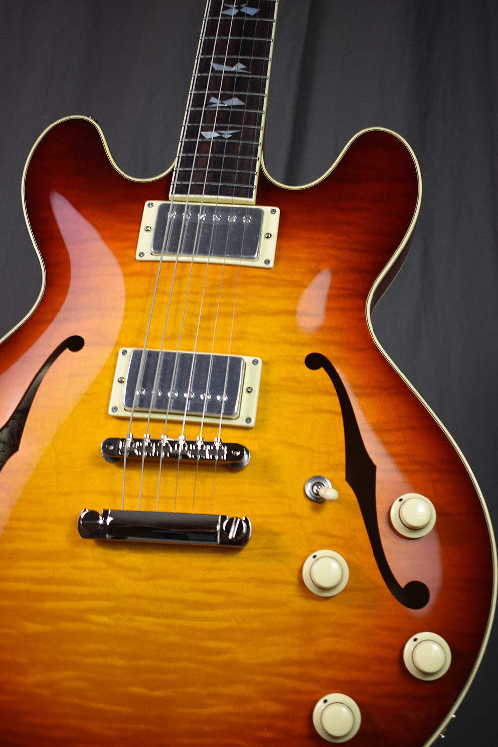 Collings I-35 LC Deluxe Broken Glass w/ ThroBaks