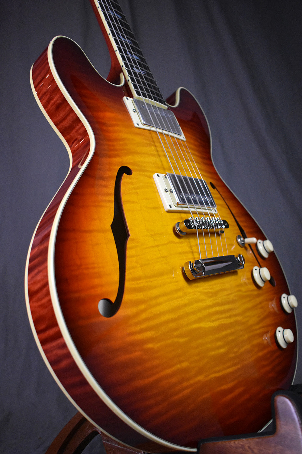Collings I-35 LC Deluxe Broken Glass w/ ThroBaks