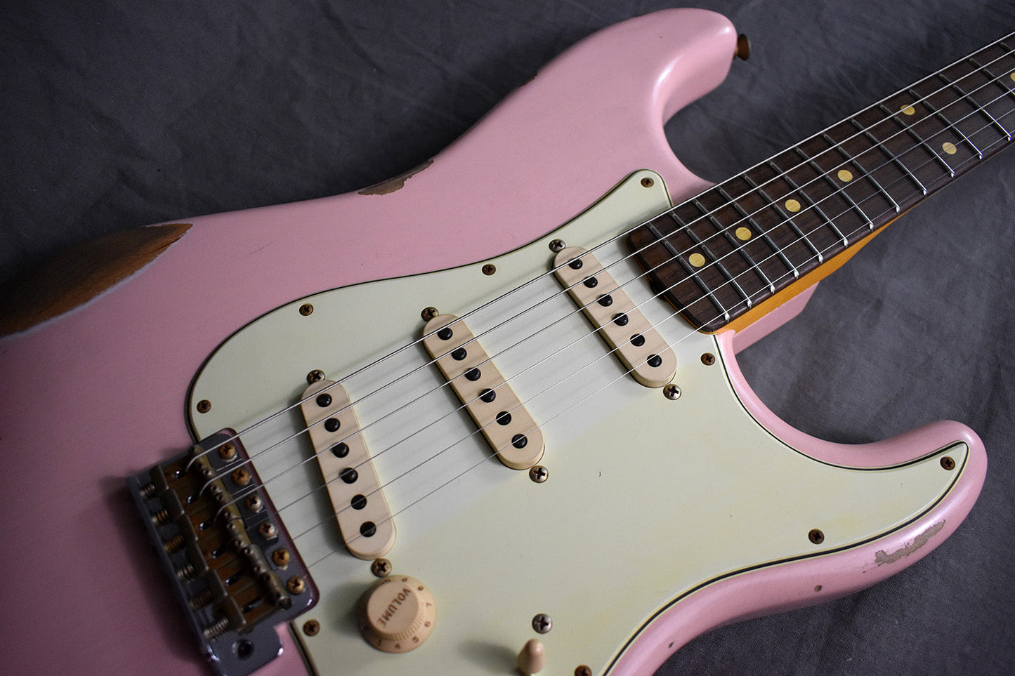 2022 Fender Custom Shop '60 Stratocaster Heavy Relic Shell Pink