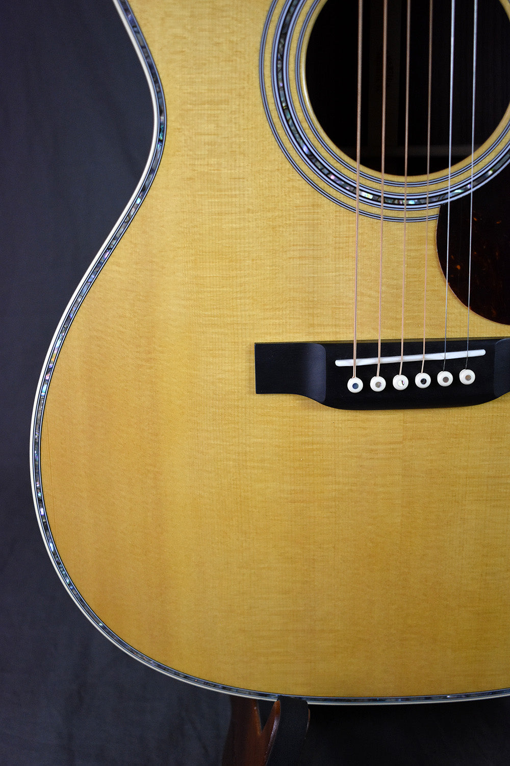 Martin 000-42