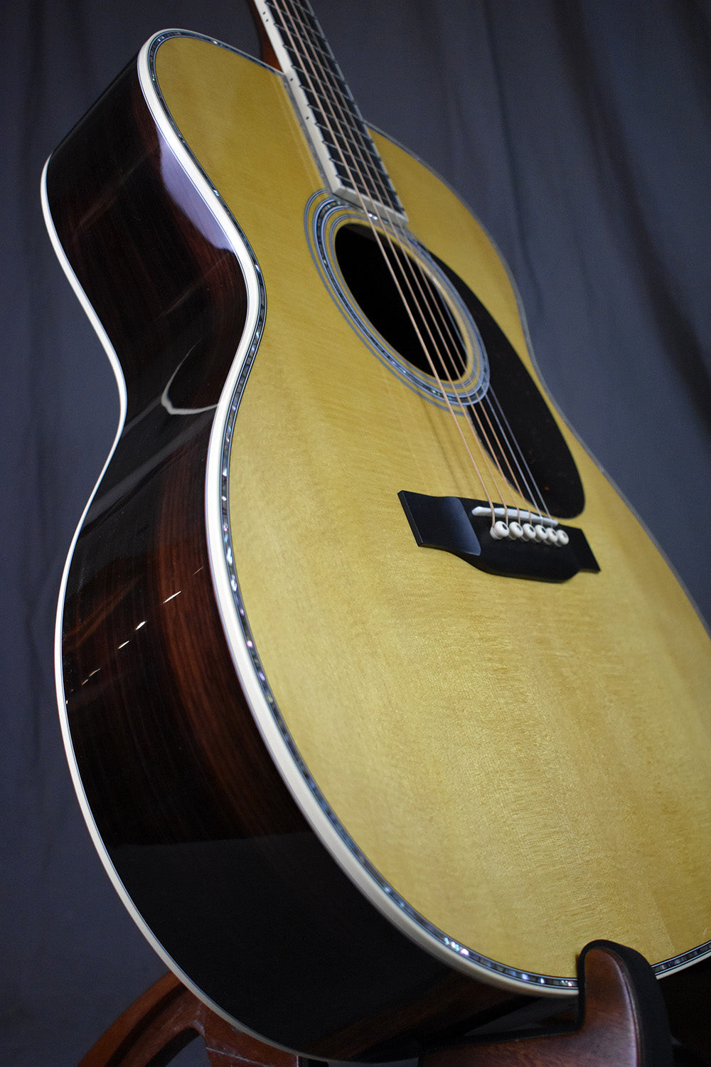 Martin 000-42