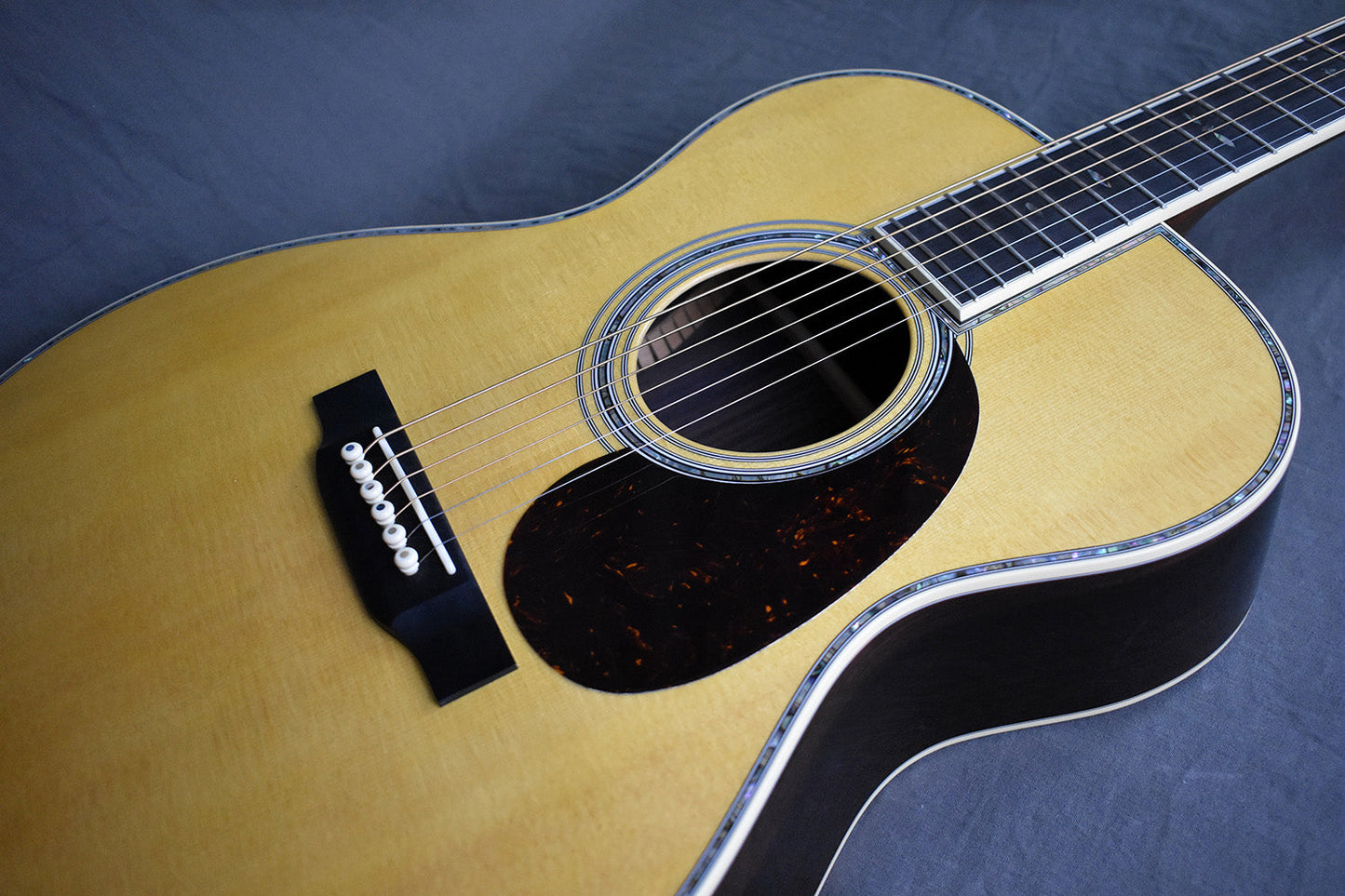 Martin 000-42