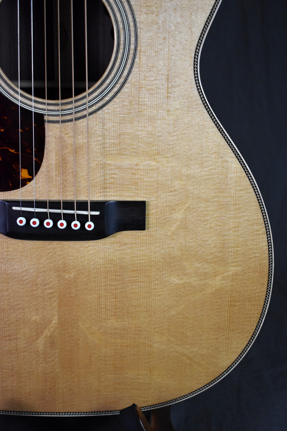Martin OM-28E Modern Deluxe Left-Hand