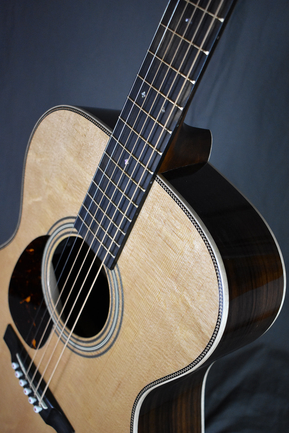 Martin OM-28E Modern Deluxe Left-Hand