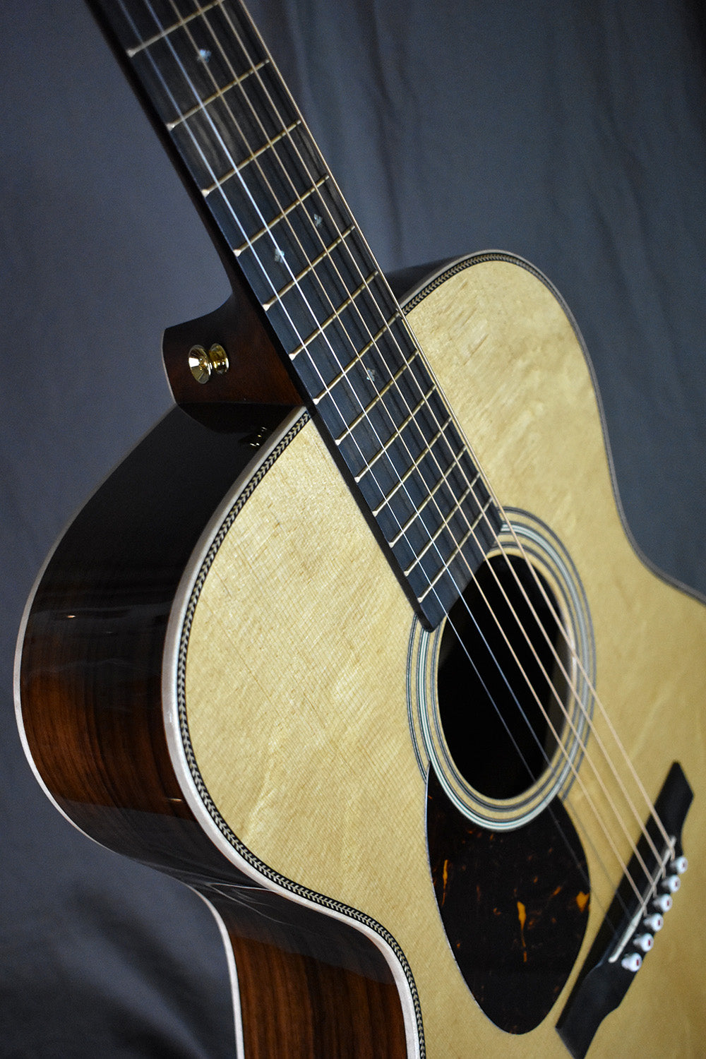 Martin OM-28E Modern Deluxe Left-Hand