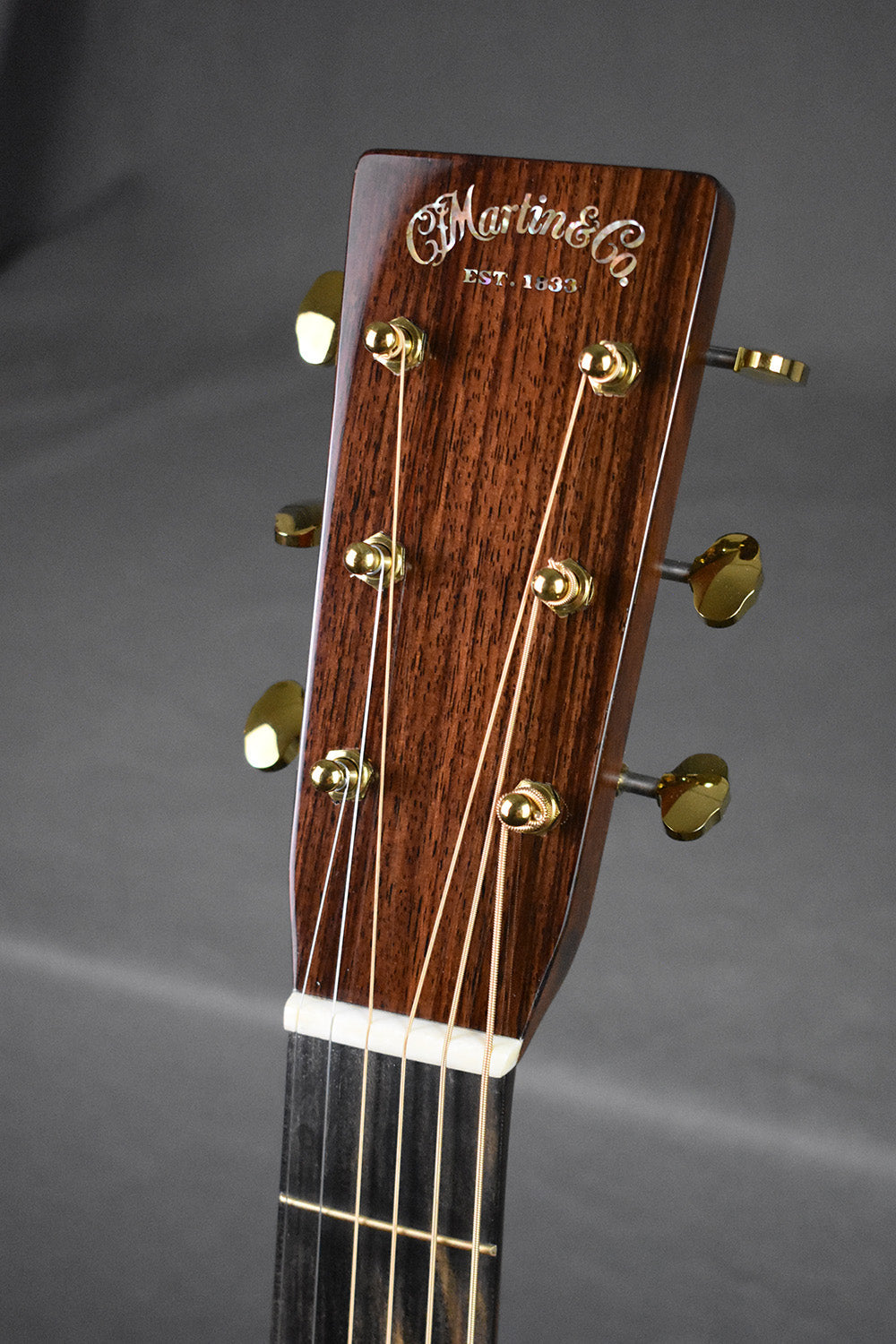 Martin OM-28E Modern Deluxe Left-Hand
