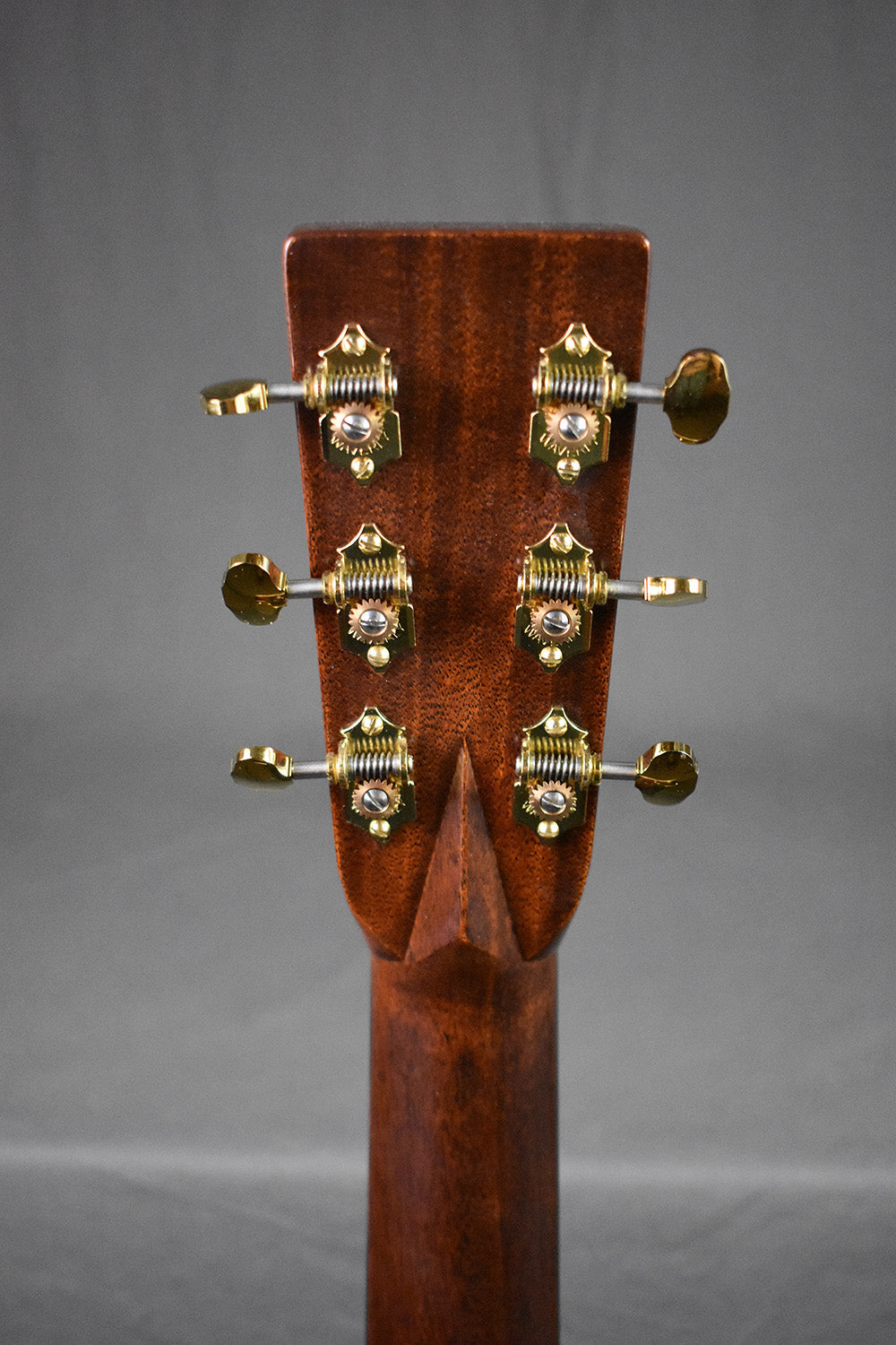 Martin OM-28E Modern Deluxe Left-Hand