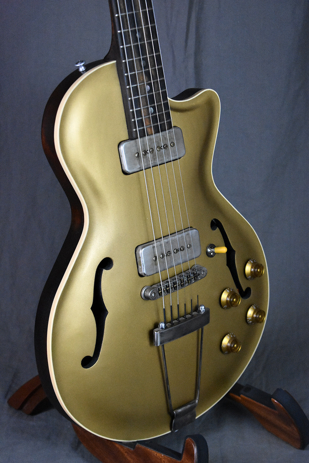 2022 Wide Sky P125 Cutaway Gold Top