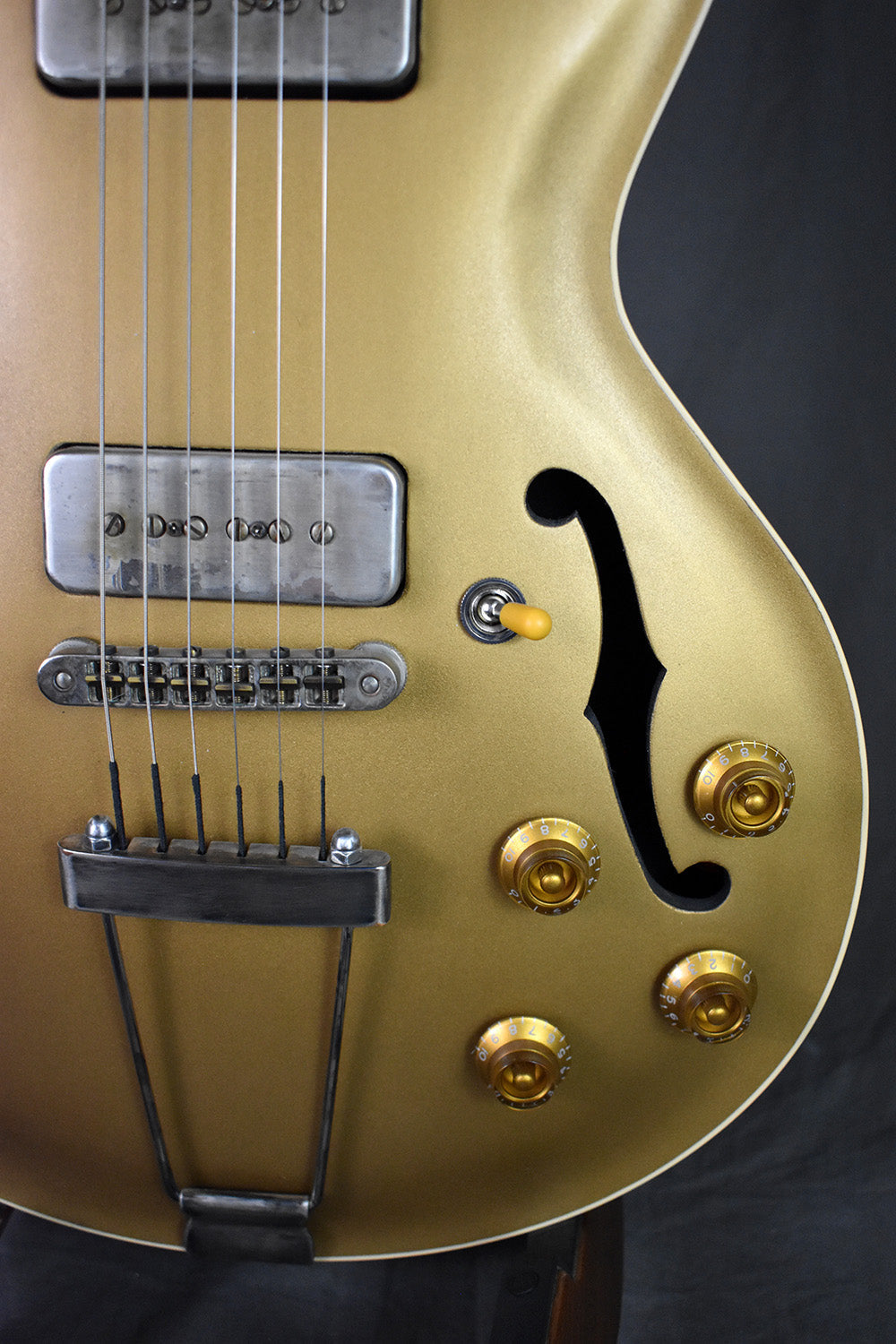 2022 Wide Sky P125 Cutaway Gold Top