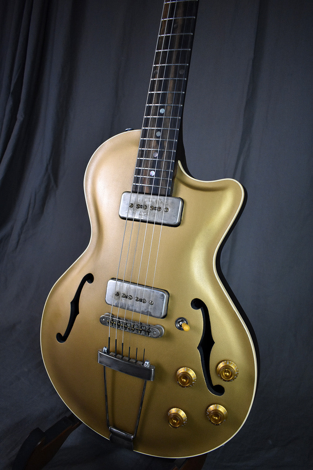 2022 Wide Sky P125 Cutaway Gold Top