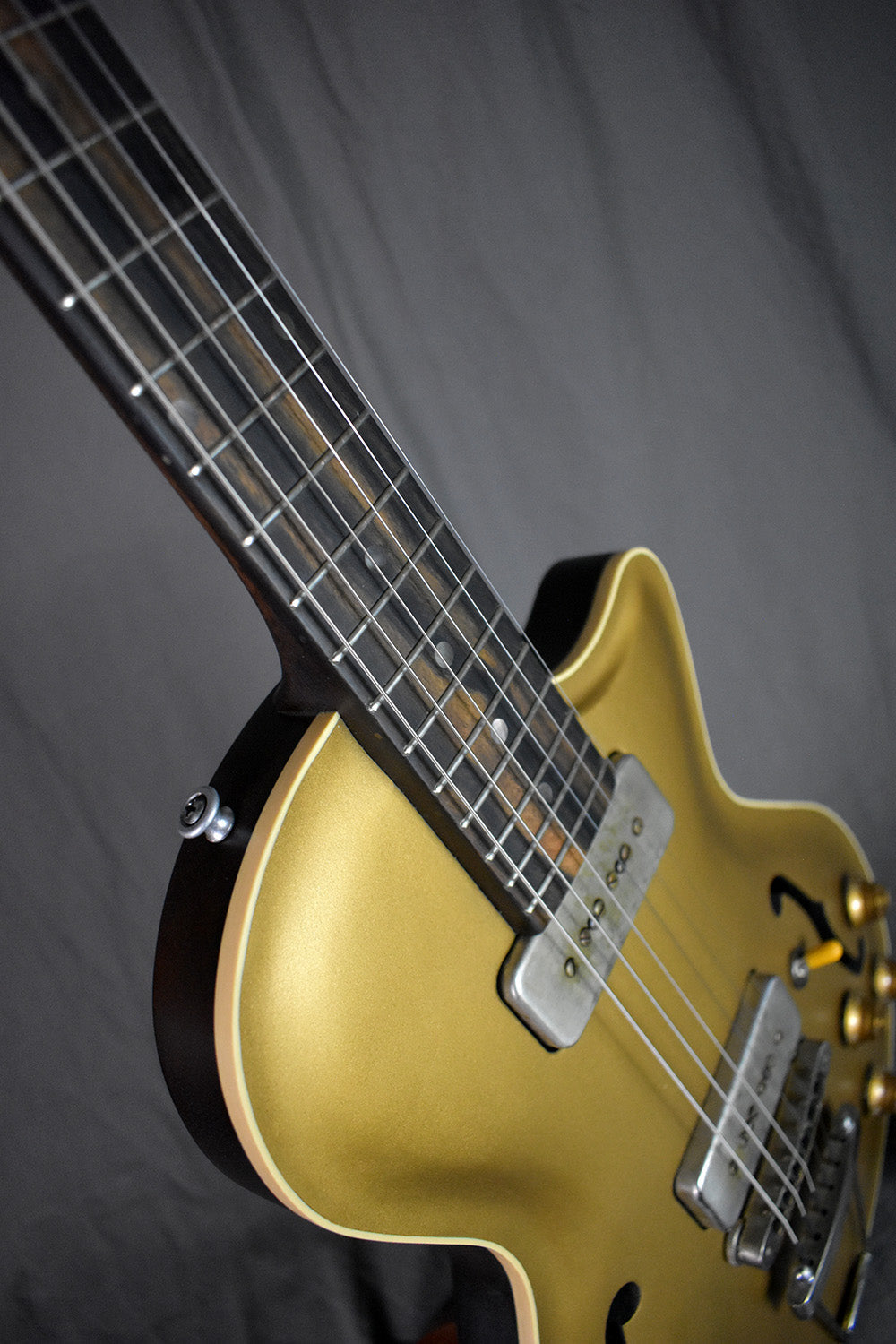 2022 Wide Sky P125 Cutaway Gold Top
