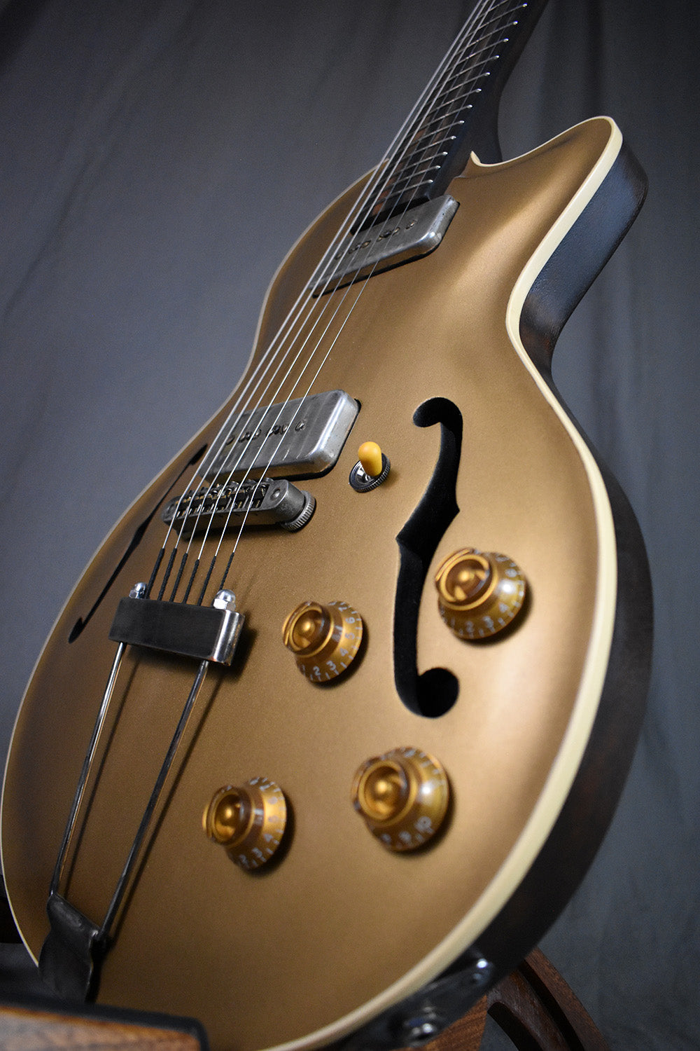 2022 Wide Sky P125 Cutaway Gold Top