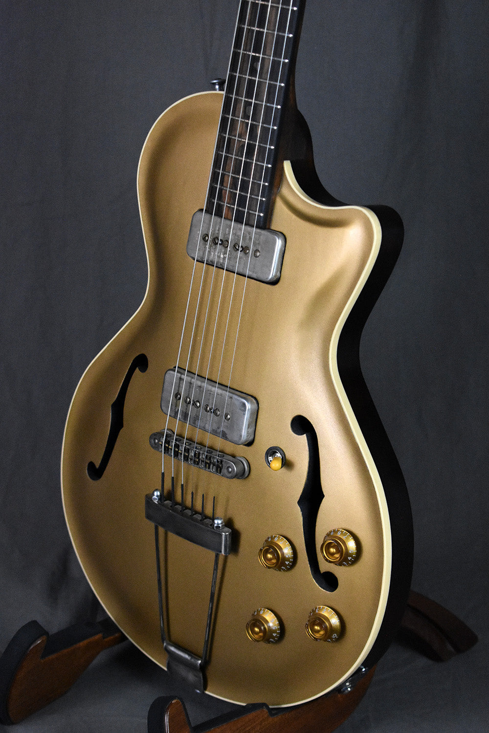 2022 Wide Sky P125 Cutaway Gold Top