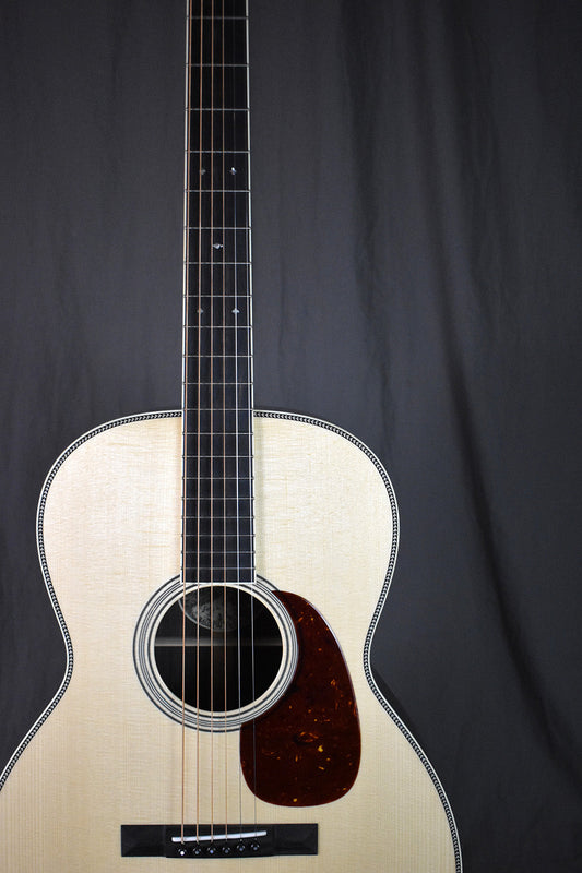 Collings 0002H G w/ 1-3/4" Nut, Bound Fingerboard & Peghead