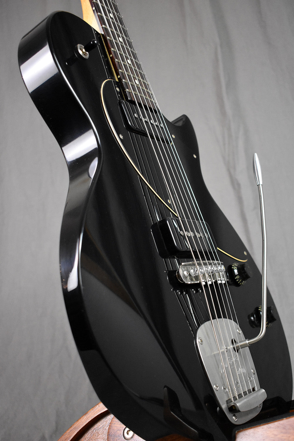 Collings 360 Baritone Aged Jet Black