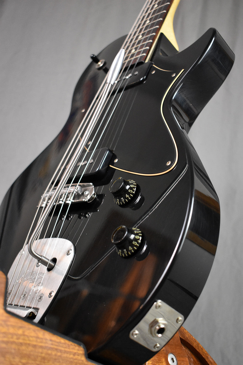 Collings 360 Baritone Aged Jet Black
