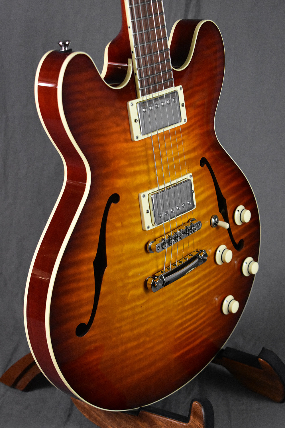 Collings I-35 Deluxe Dark Cherry Sunburst