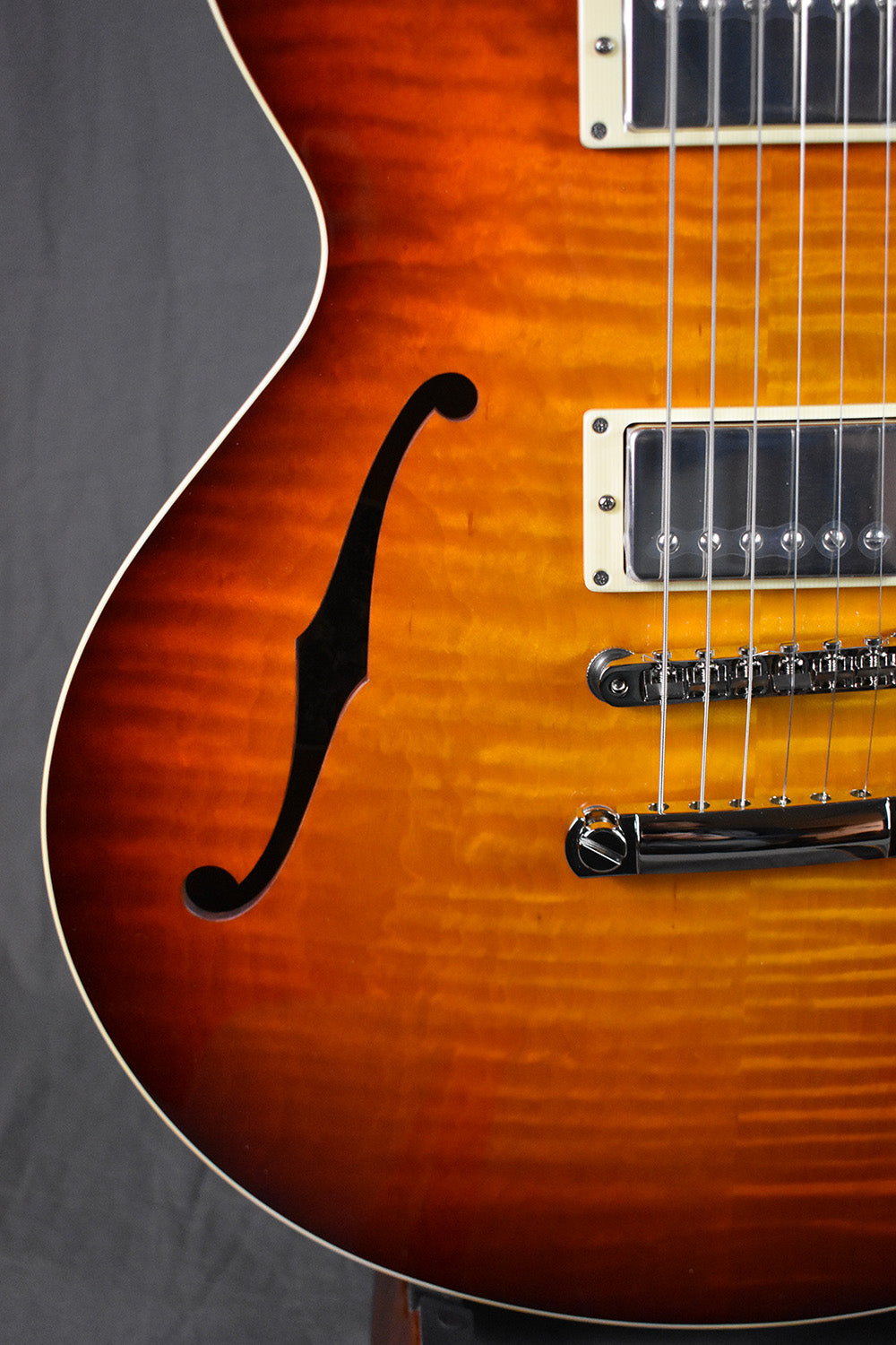 Collings I-35 Deluxe Dark Cherry Sunburst