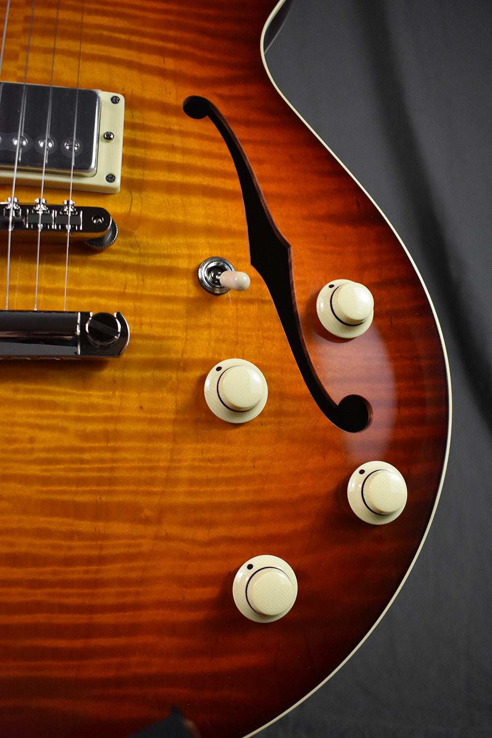 Collings I-35 Deluxe Dark Cherry Sunburst