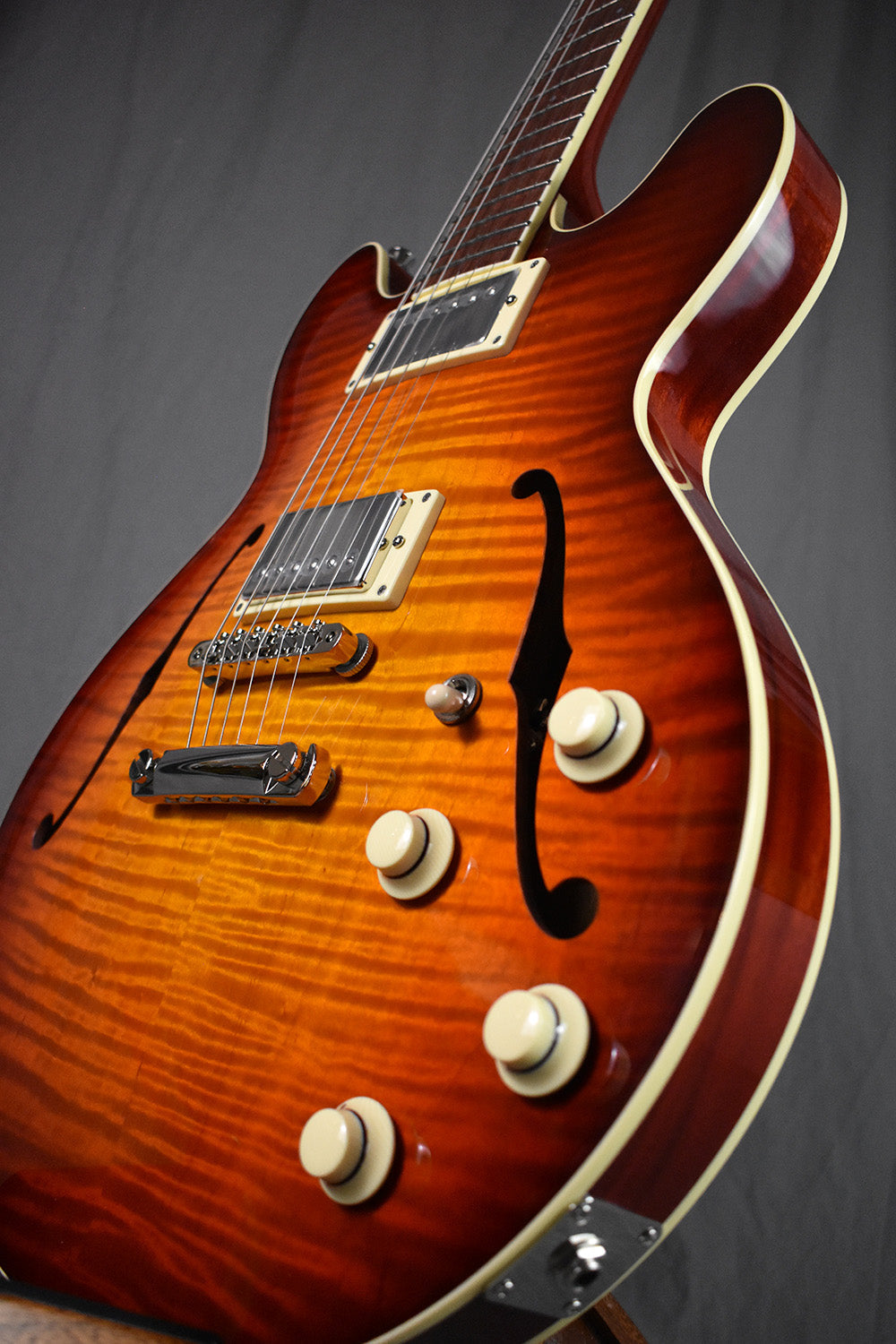 Collings I-35 Deluxe Dark Cherry Sunburst