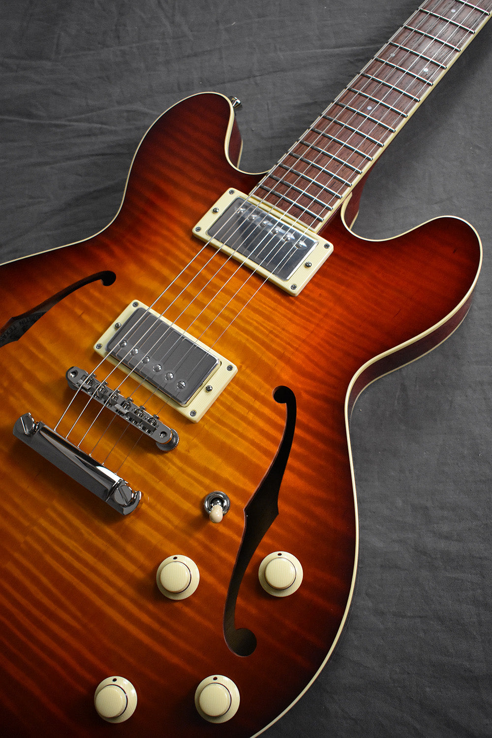 Collings I-35 Deluxe Dark Cherry Sunburst