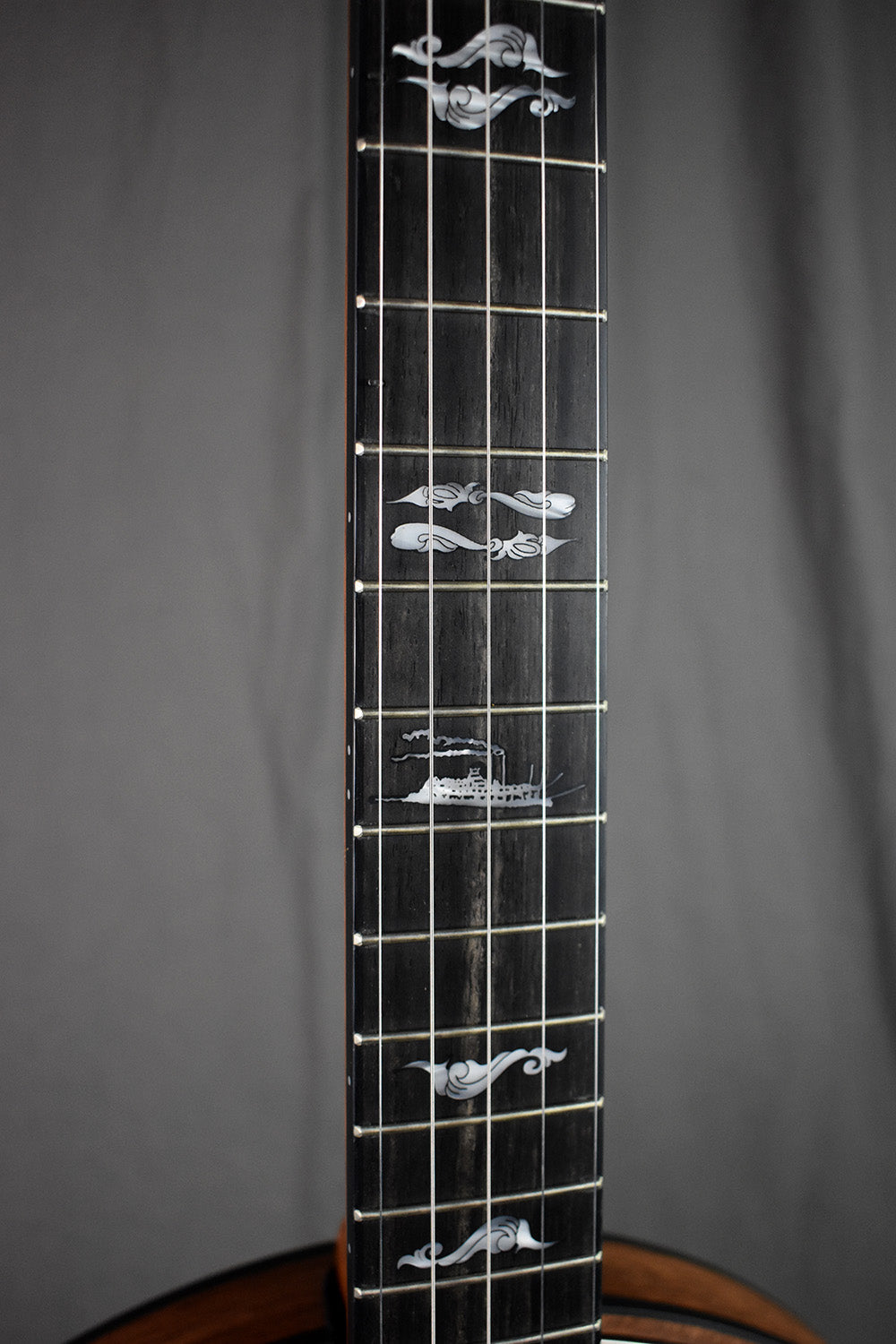 Deering Julia Belle Low-Tuned 5-String Banjo