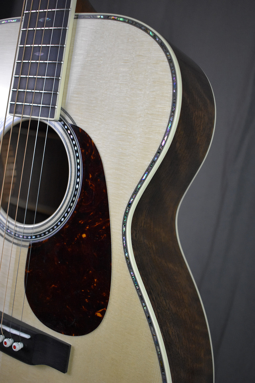 Martin Custom Shop 00-41 Black Walnut Torch